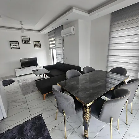 Paradise Garden Sitesi 3 Havuzlu Esyali Kisi Fiyati Degil Fiyati Appartement Side