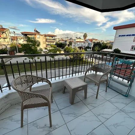 Daire Paradise Garden Sitesi 3 Havuzlu Eşyalı Kişi Fiyatı Değil Fiyatı *