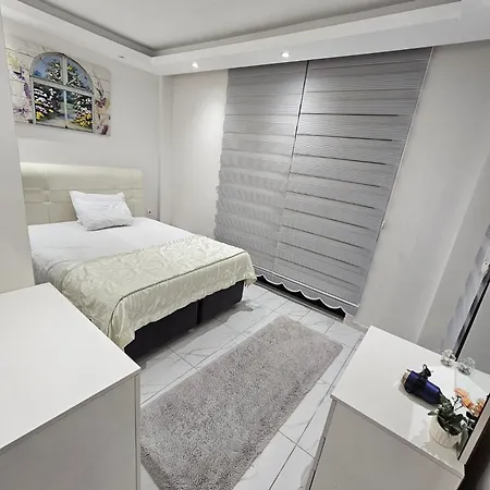 Paradise Garden Sitesi 3 Havuzlu Esyali Kisi Fiyati Degil Fiyati Lejlighed