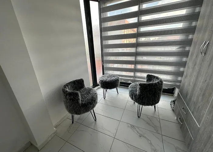 Paradise Garden Sitesi 3 Havuzlu Esyali Kisi Fiyati Degil Fiyati Side